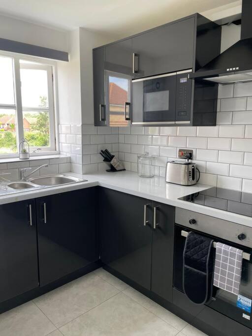 Grays Serviced Apartment Stifford Eksteriør bilde